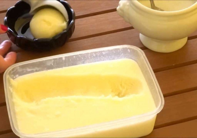 Réaliser simplement une glace au citron